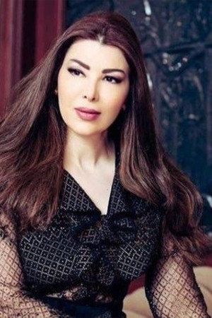 Abeer Shams Al-Deen backdrop