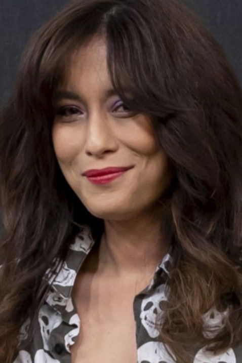 Elly-May Barnes backdrop