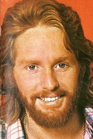 Ergün Şimşek backdrop