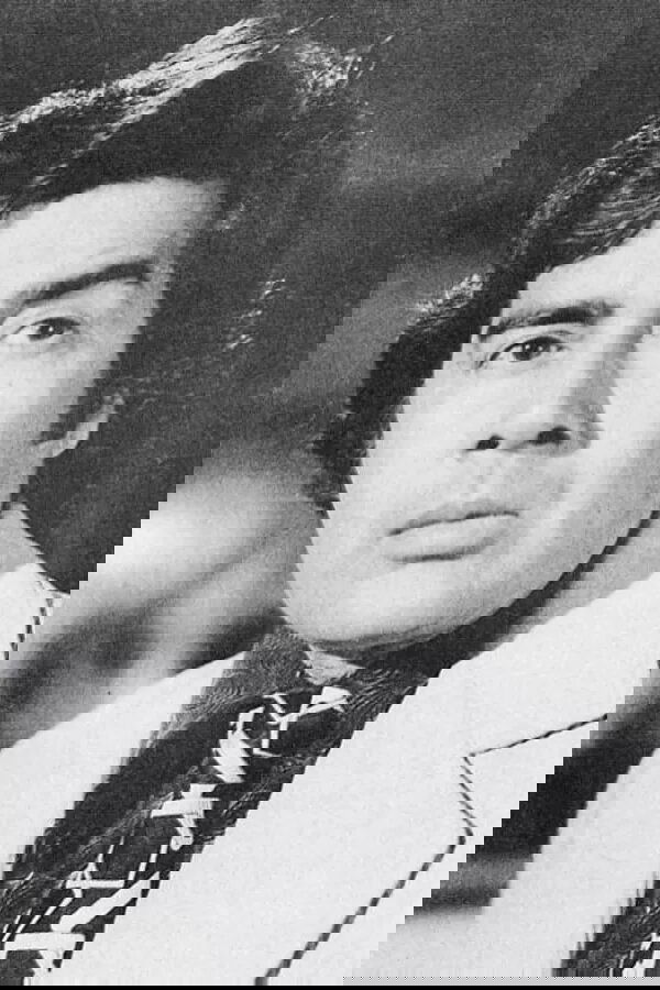 Sunny Mabrey backdrop