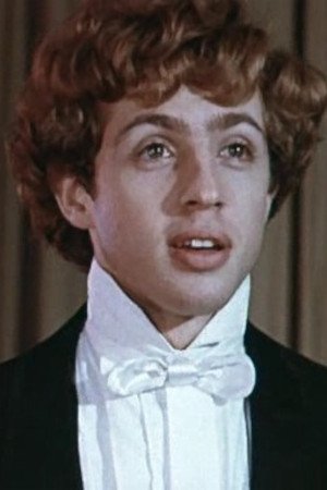 Julia Molkhou backdrop