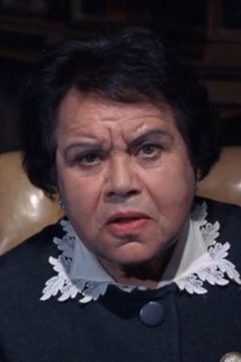 Golda Casimir backdrop