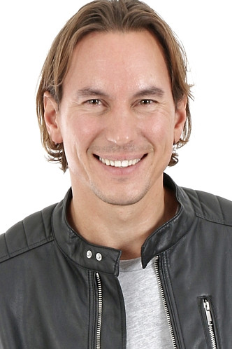 Thomas Schunke backdrop