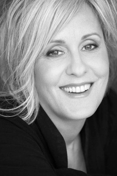 Chantal Baril backdrop