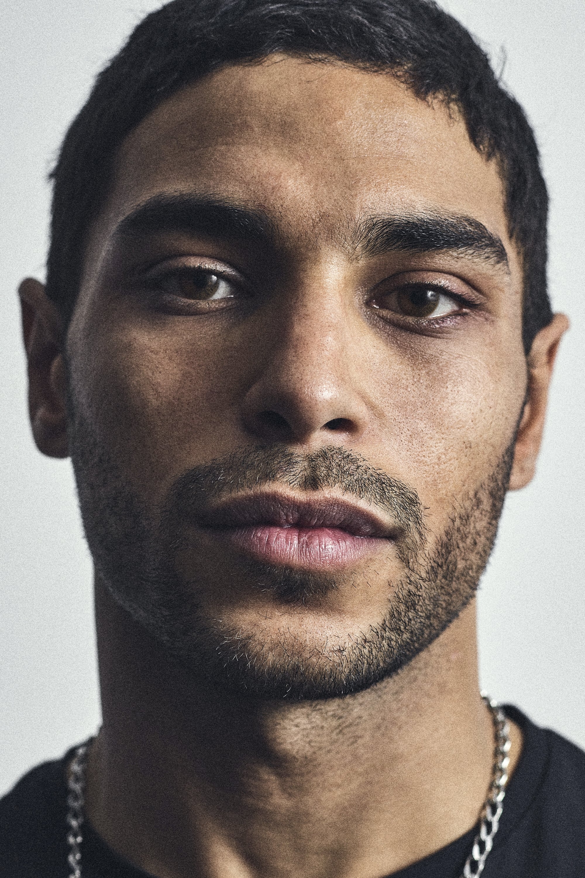 Nassim Lyes backdrop