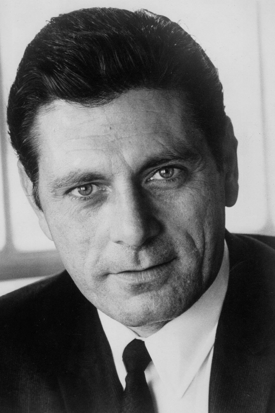 Vassili Lambrinos backdrop