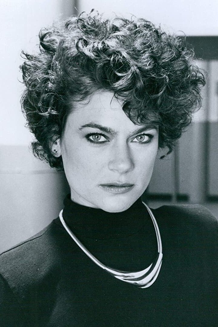 Cec Verrell backdrop