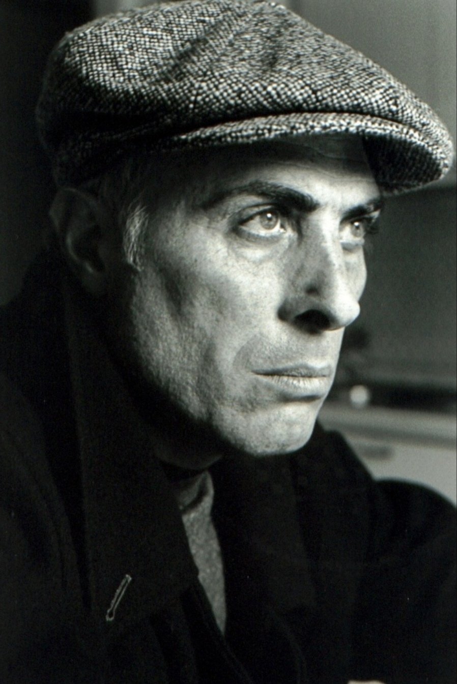 Lello Giulivo backdrop