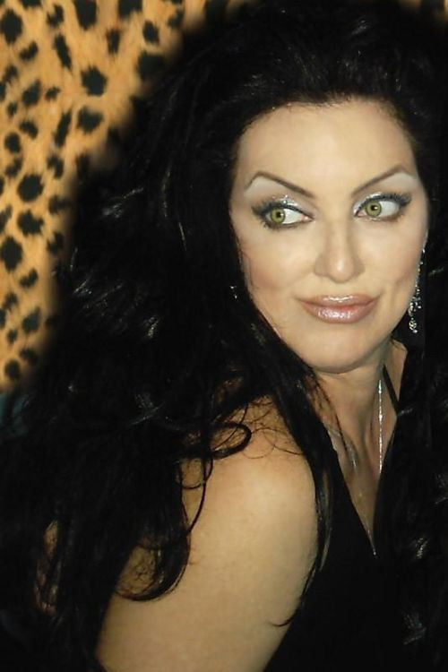 Linda Holdahl backdrop