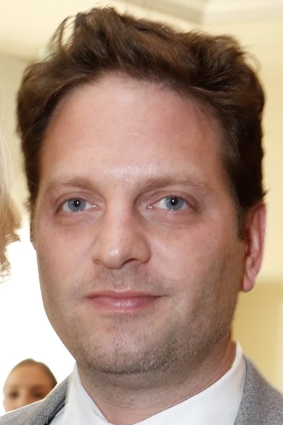 Max Handelman backdrop