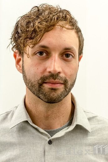 Alex Haridi backdrop