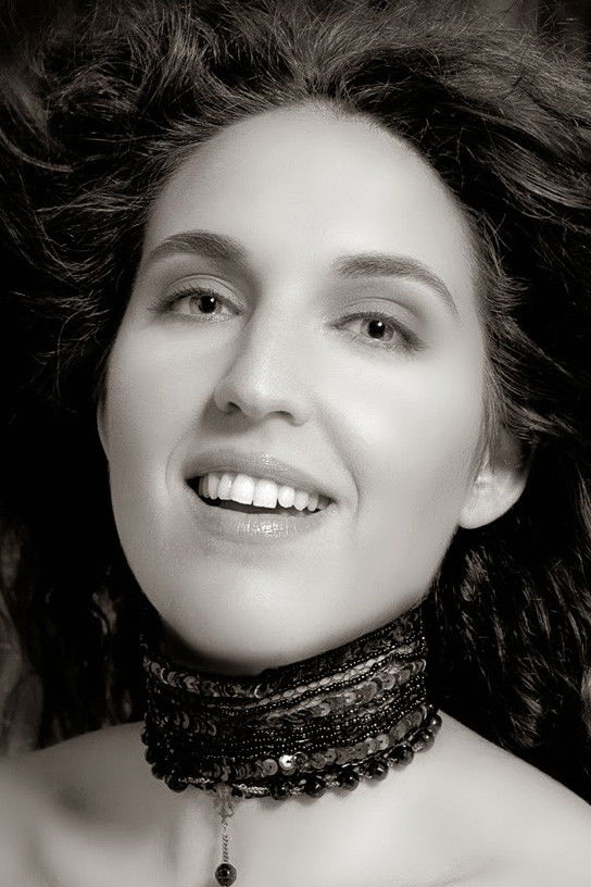 Norah Amsellem backdrop