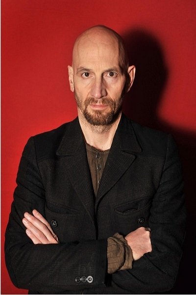 Peter van den Eede backdrop