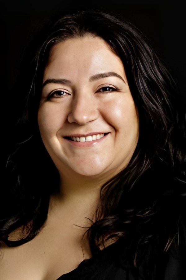 Hülya Duyar backdrop