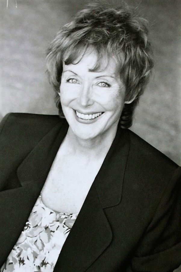 María del Puy backdrop