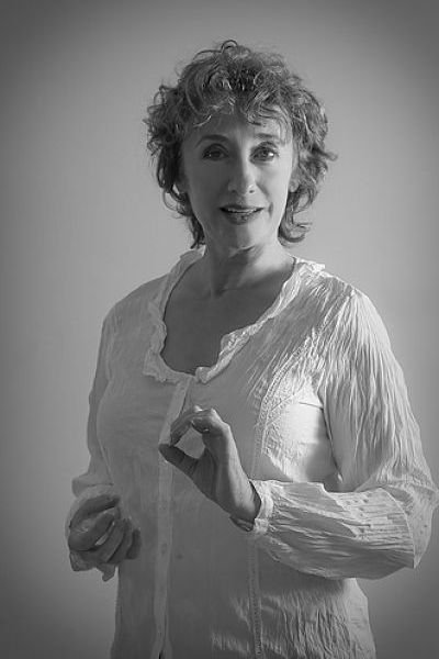 Marie Stillin backdrop