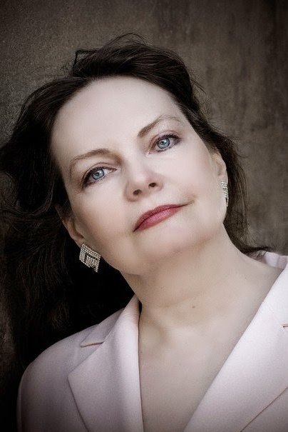 Astrida Auza backdrop