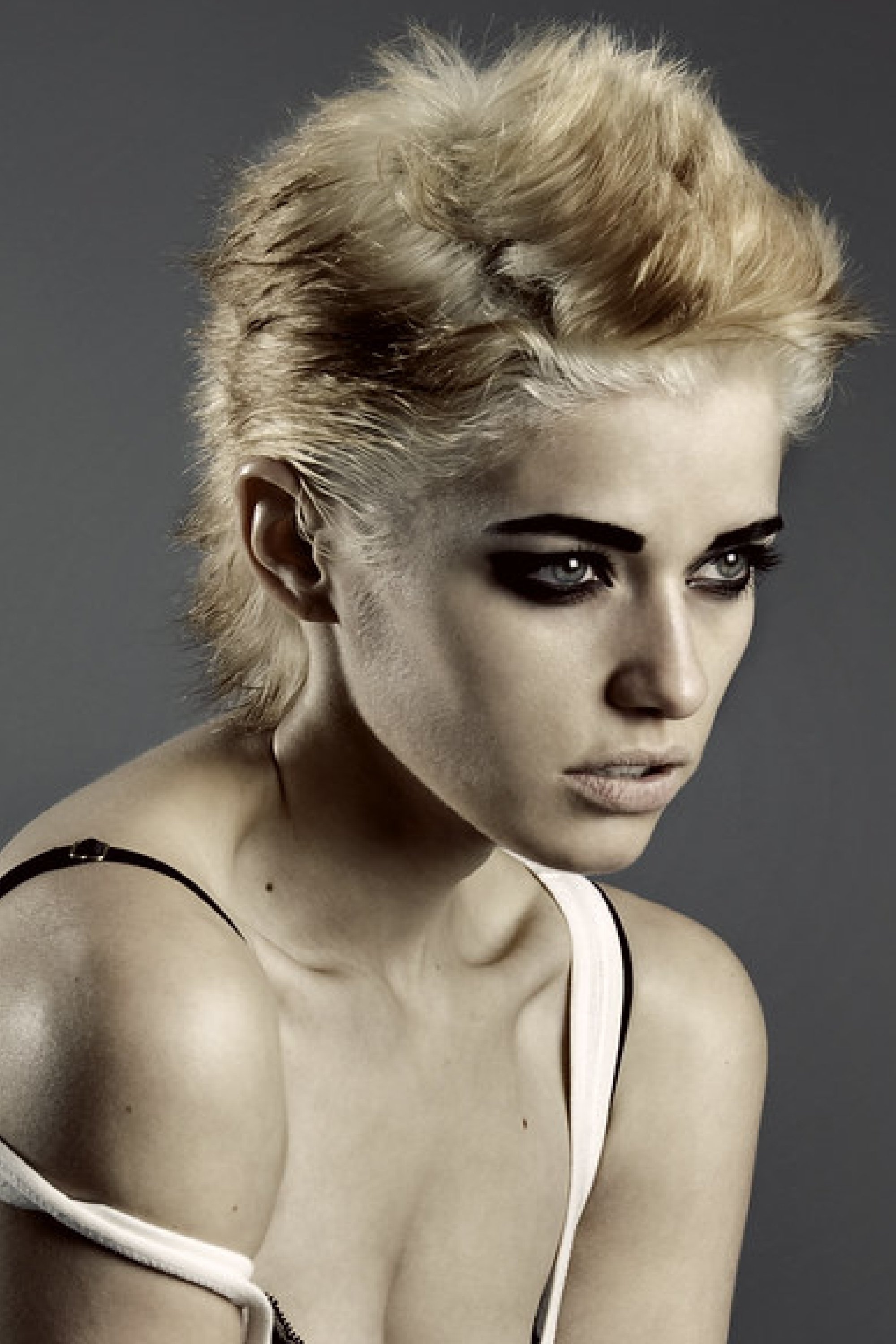 Evalena Marie backdrop