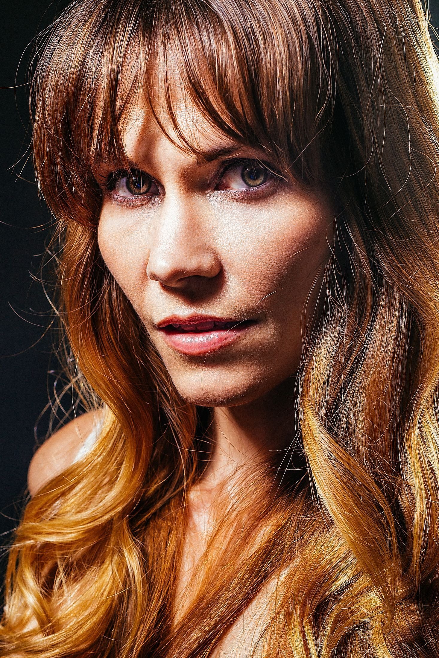 Allison Lange backdrop