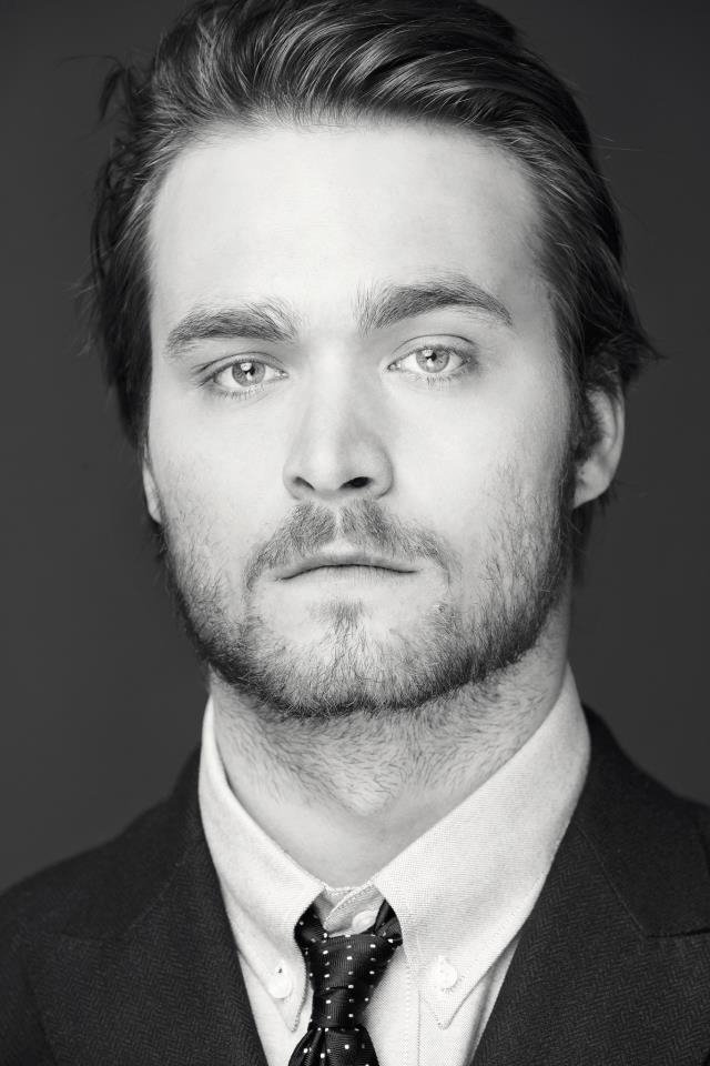 Maxime Dumontier backdrop