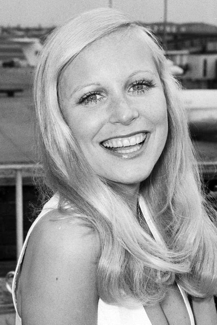 Felicity Devonshire backdrop