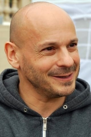 Sylvain Goldberg backdrop