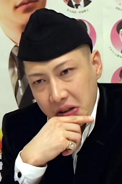 Minoru Torihada backdrop