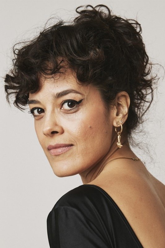 Maeve Jinkings backdrop