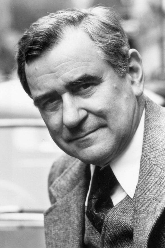 Xhorxh Bejker backdrop