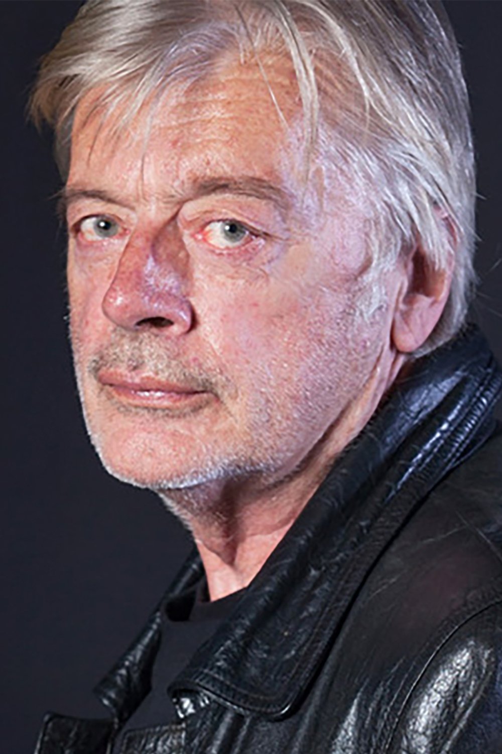 Mihail Mutafov backdrop