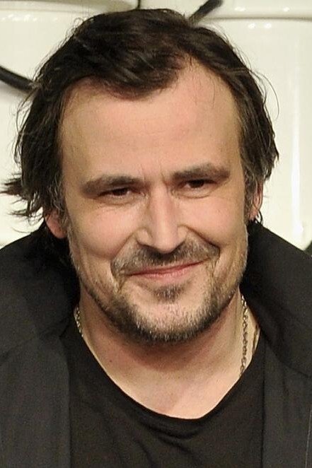 Bartosz Opania backdrop