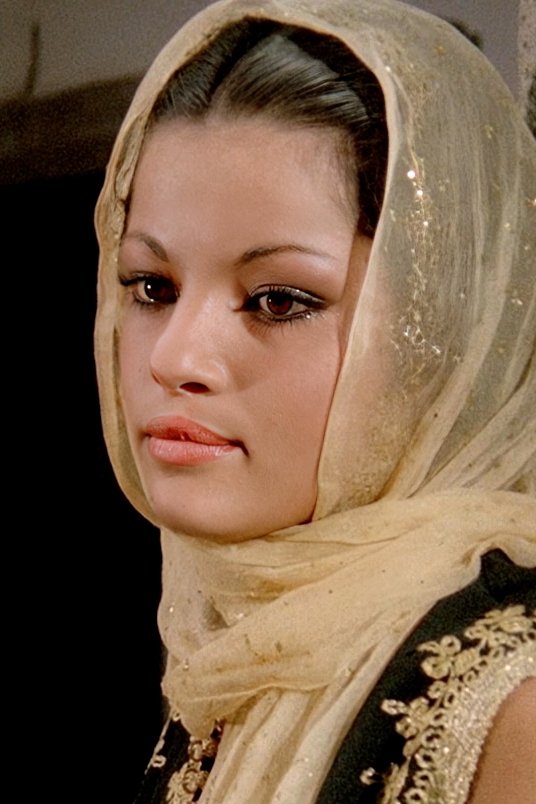 Doris Regina backdrop