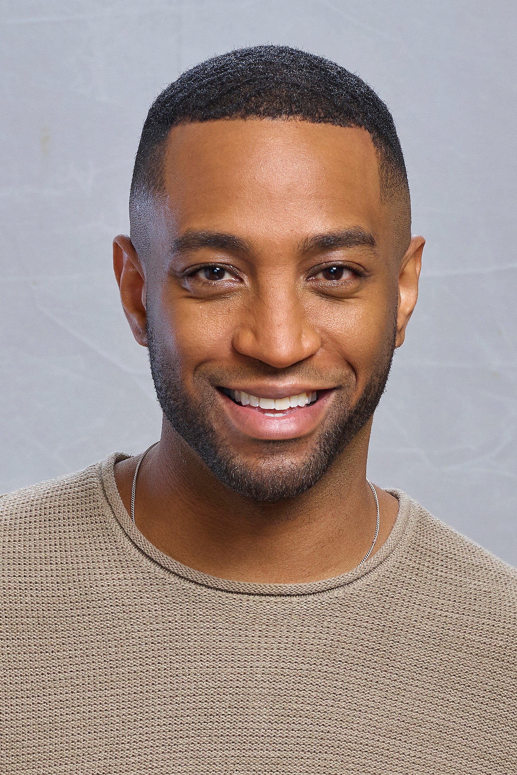 Brooks Darnell backdrop