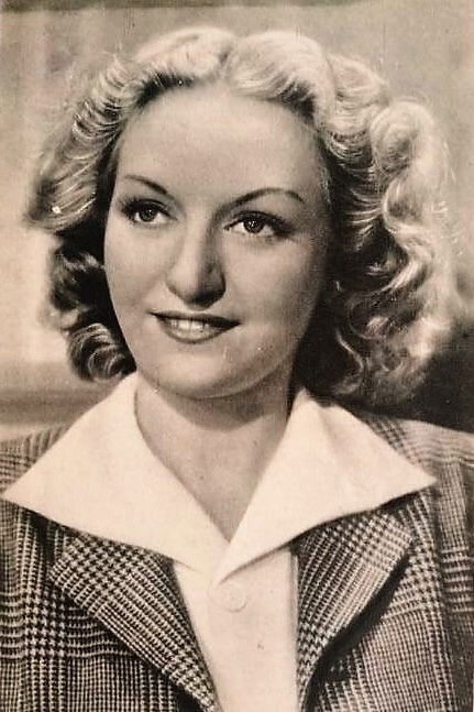 Marta Santaolalla backdrop