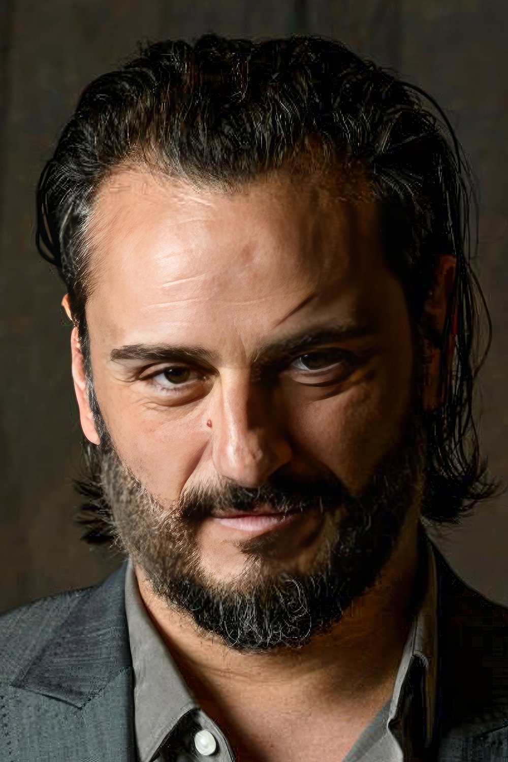 Asier Etxeandia backdrop