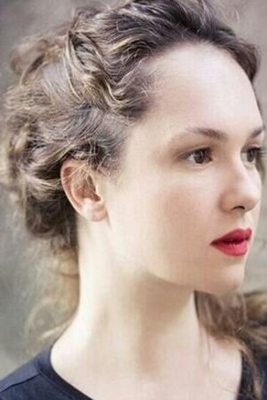 Celine Tyll backdrop