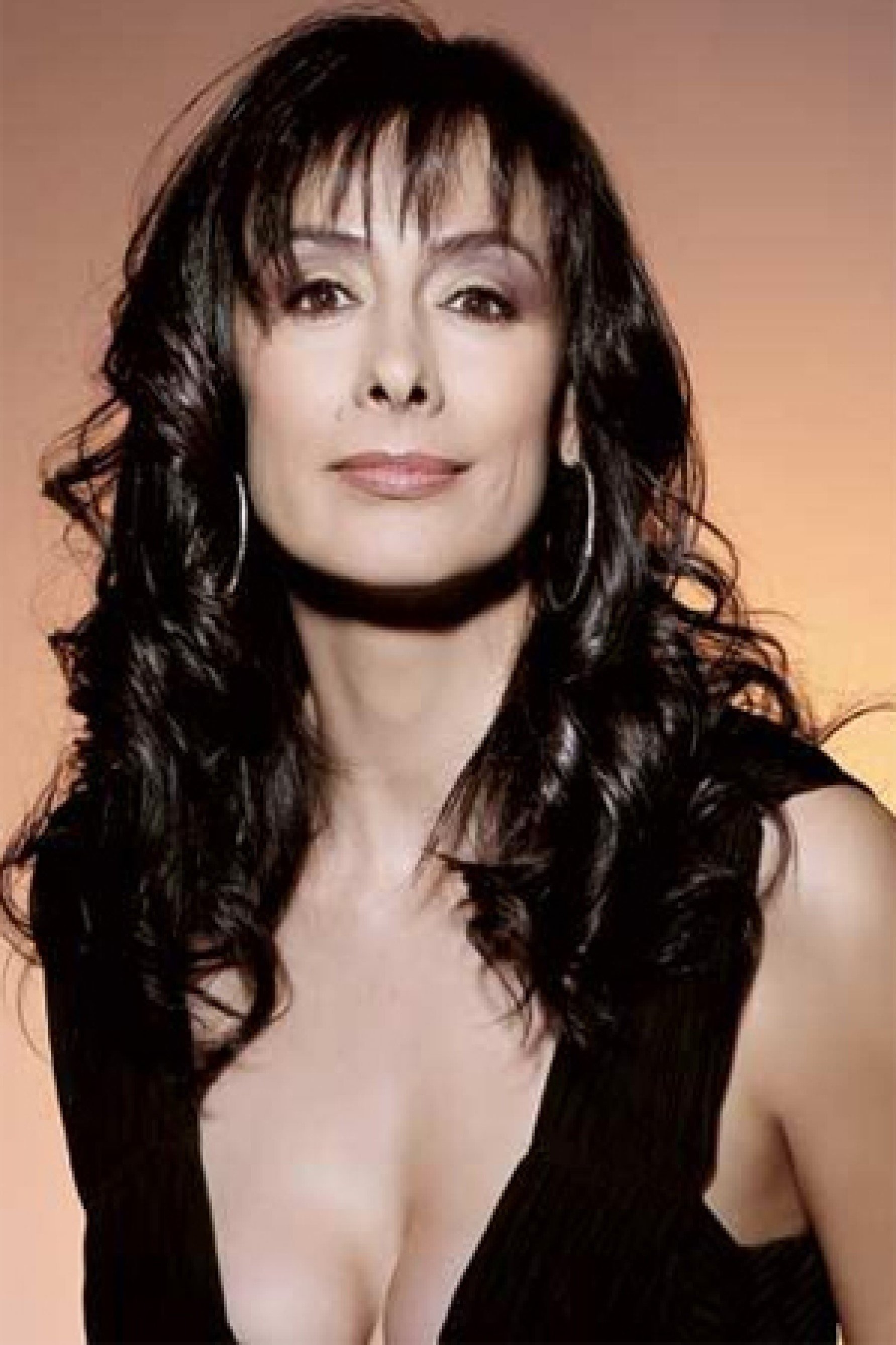 Patricia Ércole backdrop