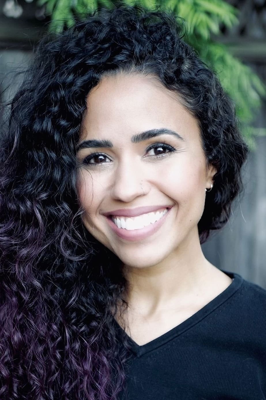 Alanna Brown backdrop