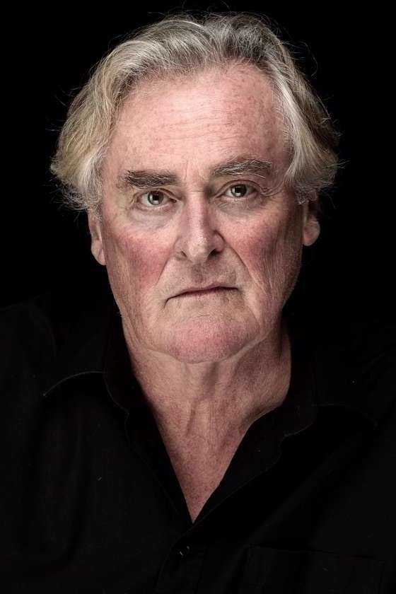 Xhon Hovard backdrop