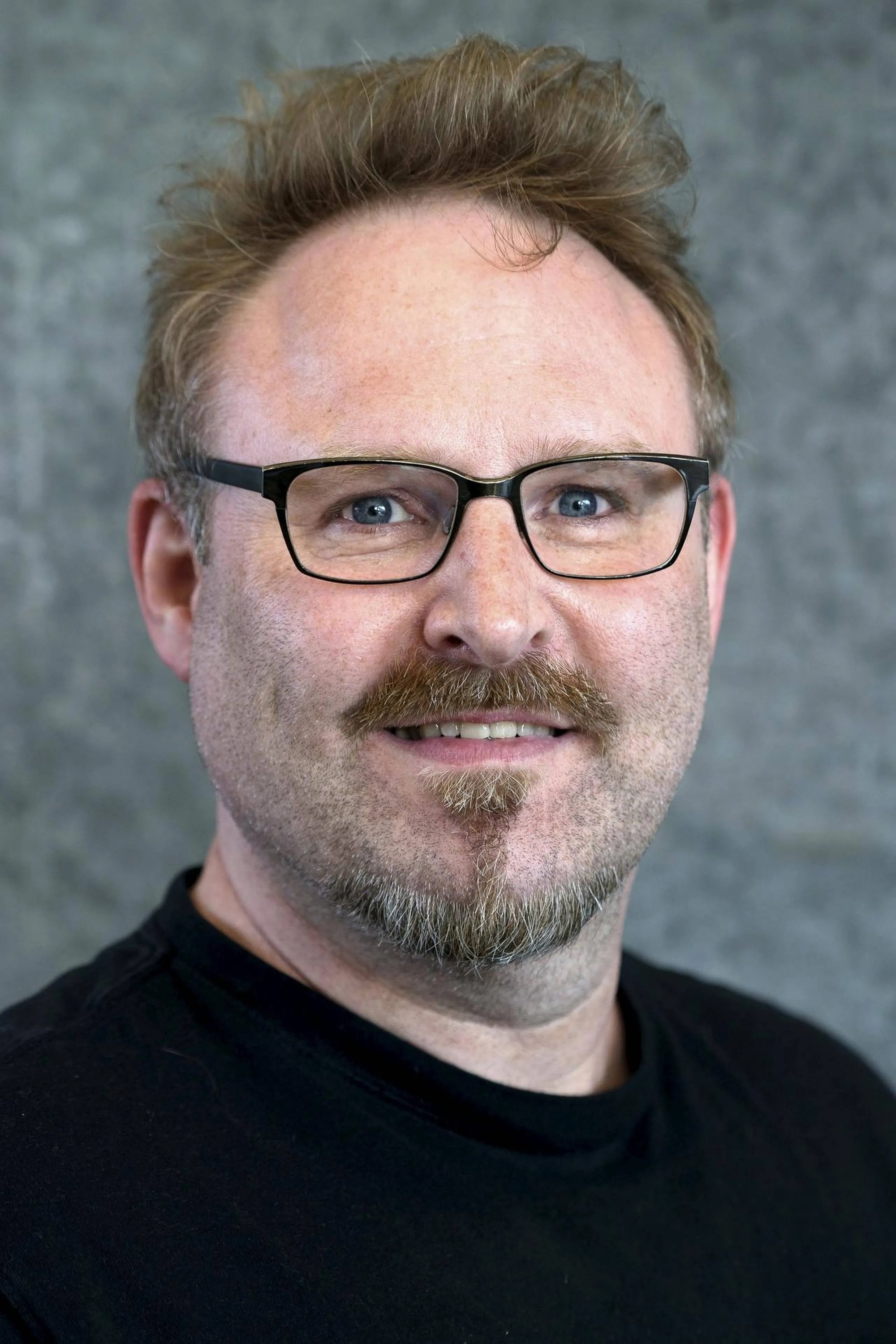 Nikolaj Peyk backdrop