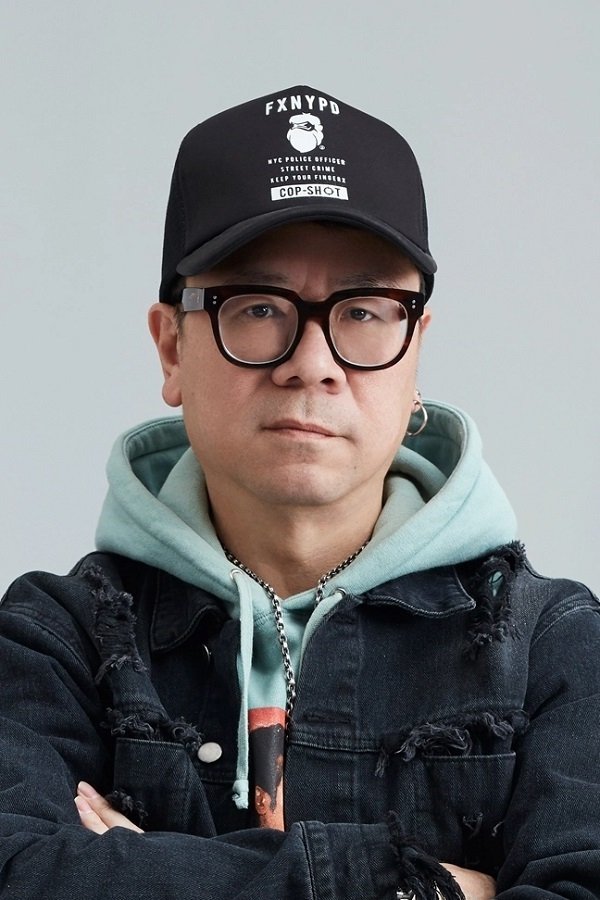 Chung Shu-Kai backdrop