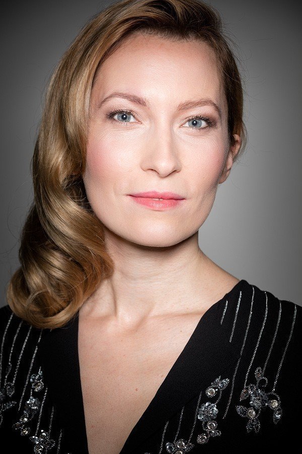 Dounia Sichov backdrop