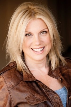 Isabella Schmid backdrop