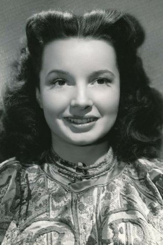 Kora Su Kolins backdrop