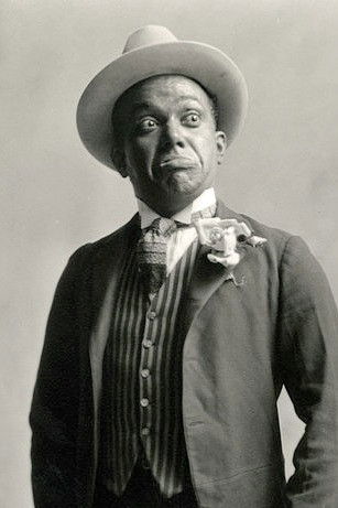 Laurence Criner backdrop