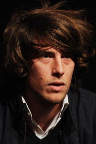 Hugo Sélignac backdrop