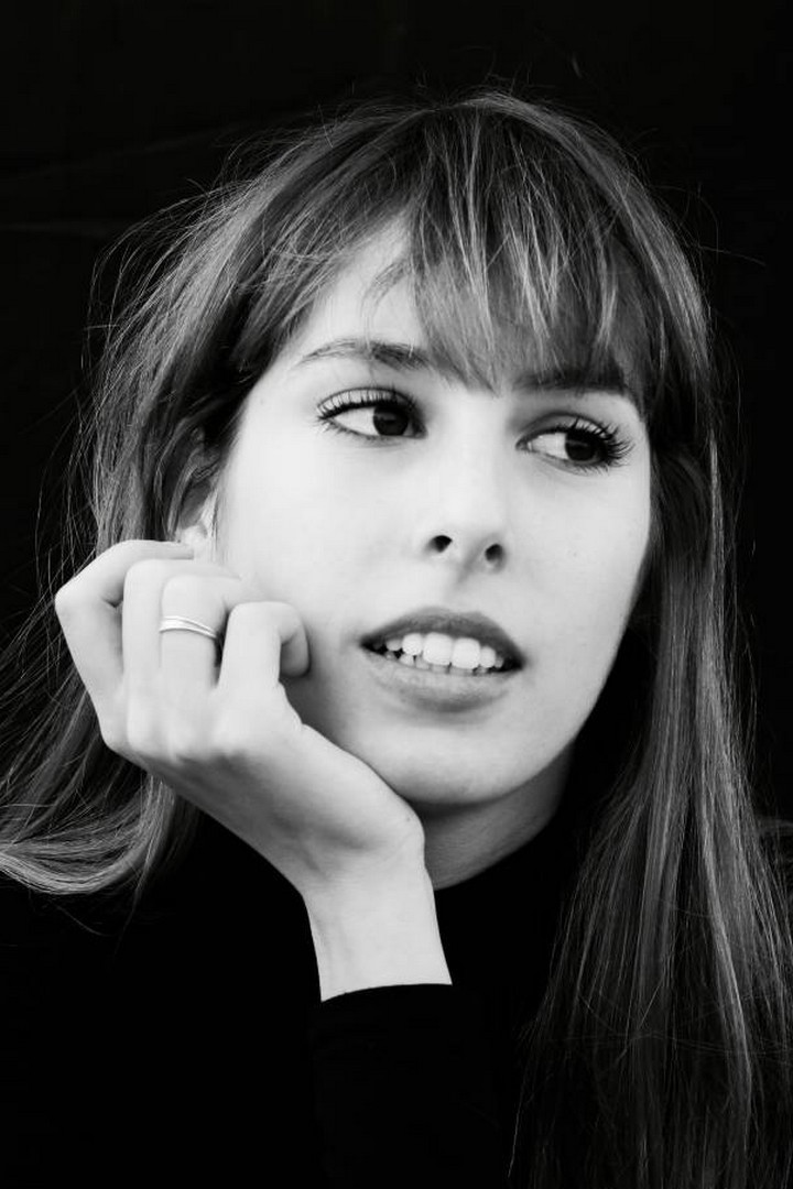 Lola Errando backdrop