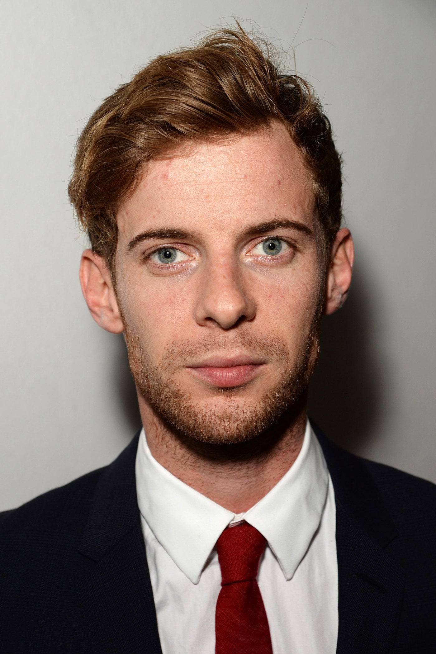 Luke Treadaway backdrop