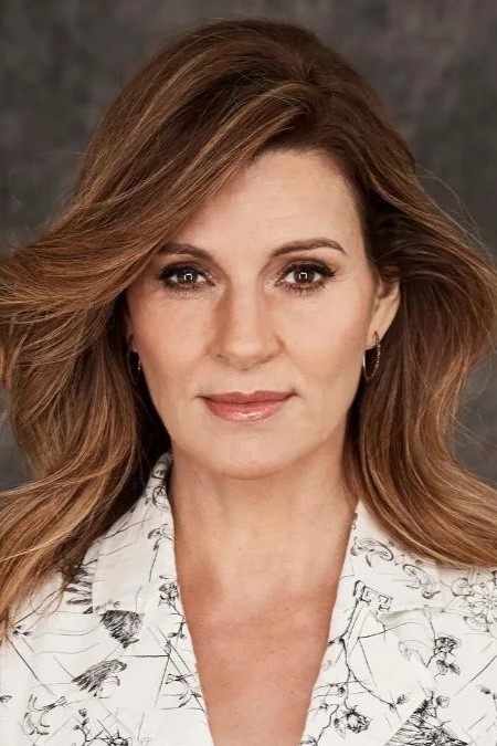 Sara Wiseman backdrop