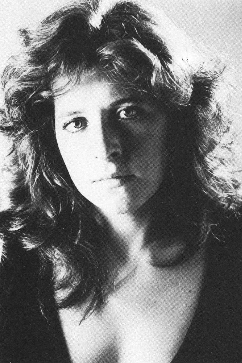 Maria Amato backdrop